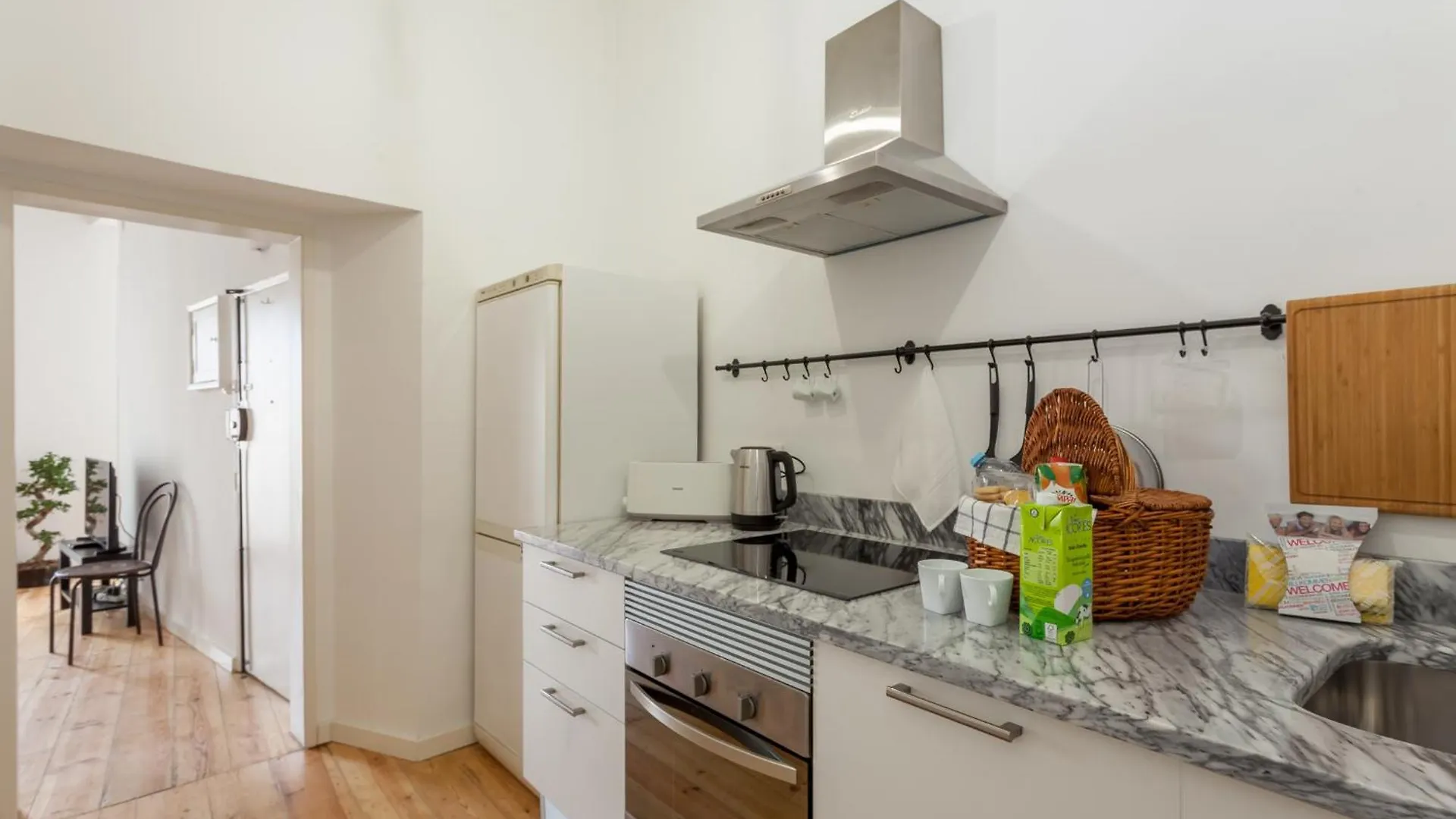 Beguest Santa Catarina Lisbon Apartment Portugal