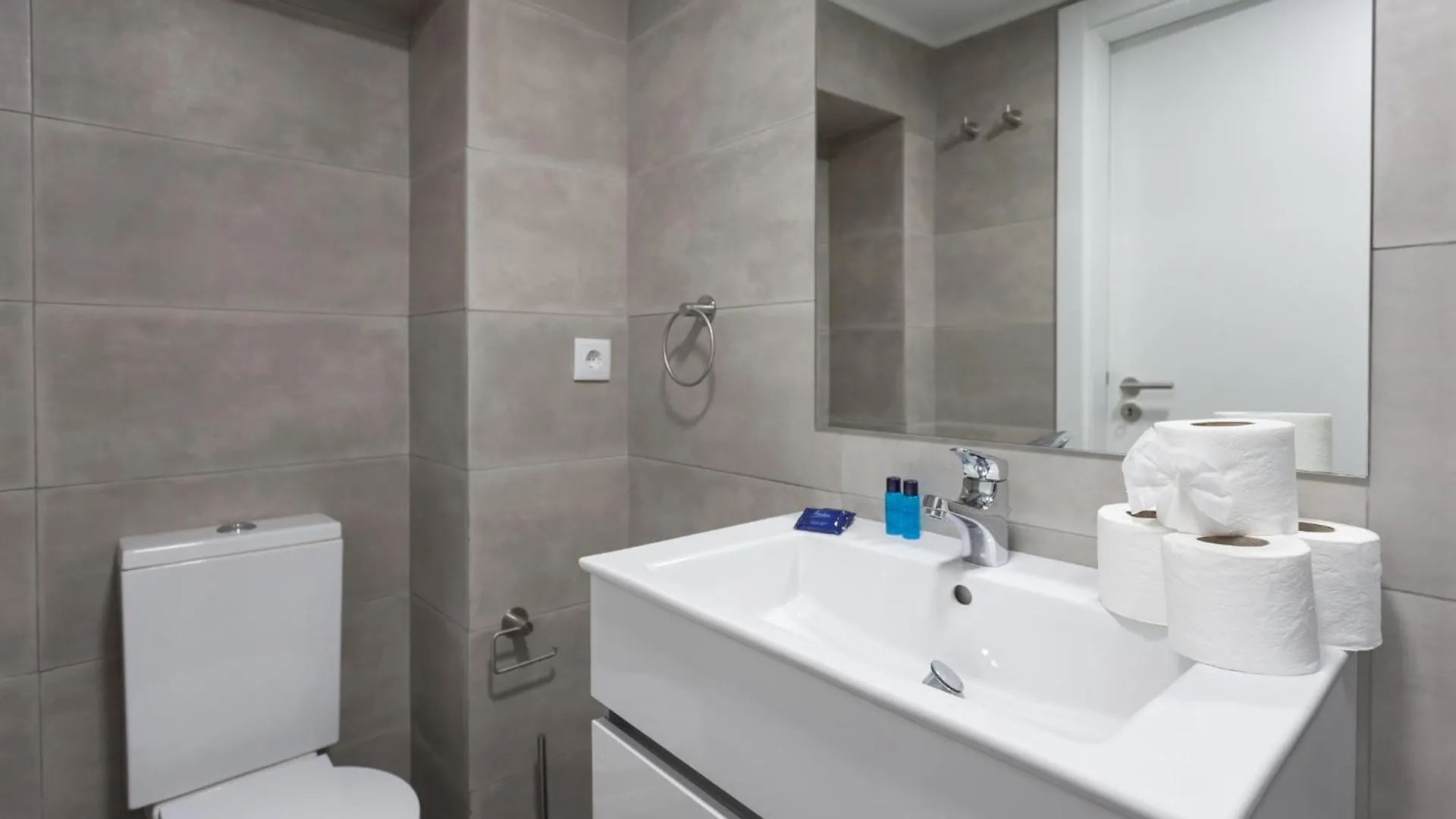 Beguest Santa Catarina Lisbon Apartment