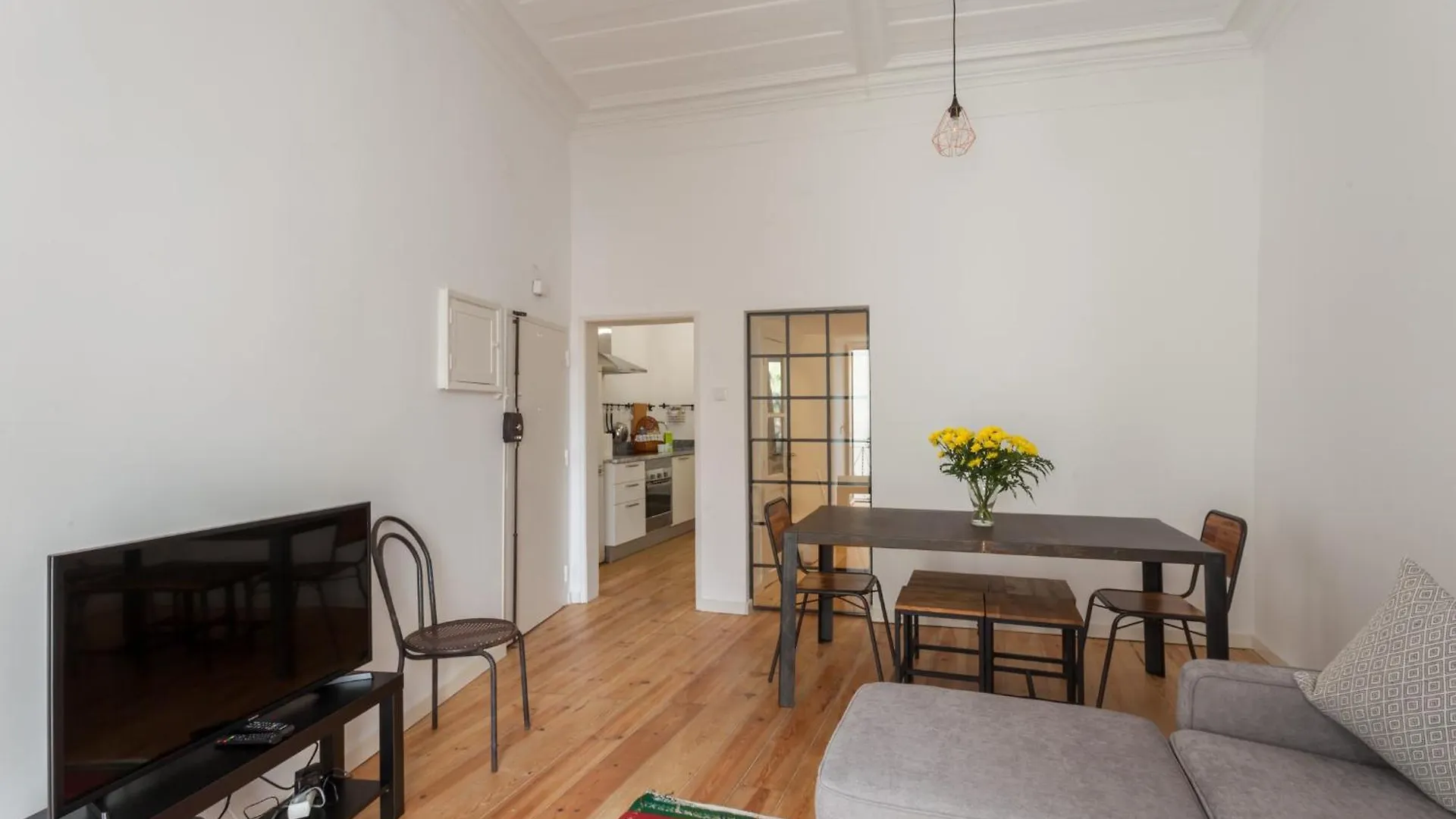 Beguest Santa Catarina Lisbon Apartment